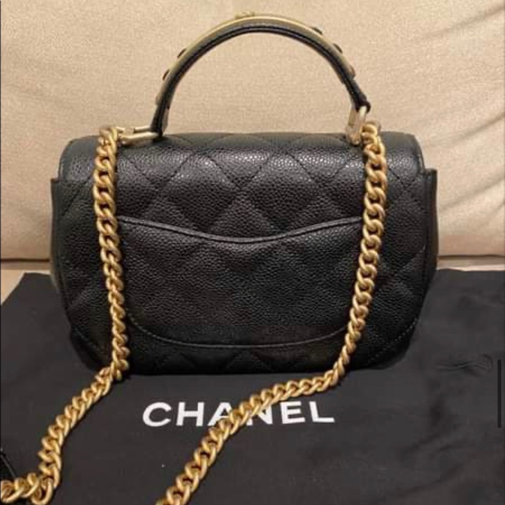 Authentic Chanel flap bag with handle, NWT - Picture 8 of 15